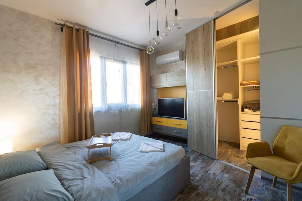 Apartment Unique 1 Bedroom Flat